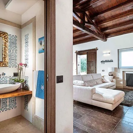 Contrada Casazza - Gruppilli Sleeps 6 Pool Rosolini