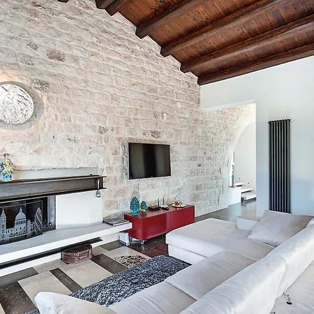 Contrada Casazza - Gruppilli Sleeps 6 Pool