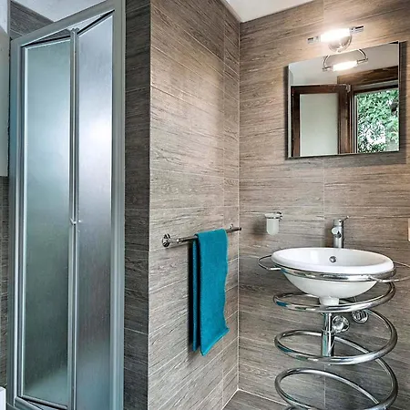 Villa Contrada Casazza - Gruppilli Sleeps 6 Pool *